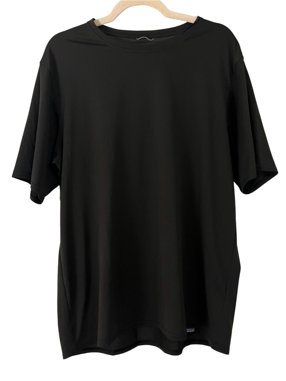 Patagonia capeline tee black men’s large
